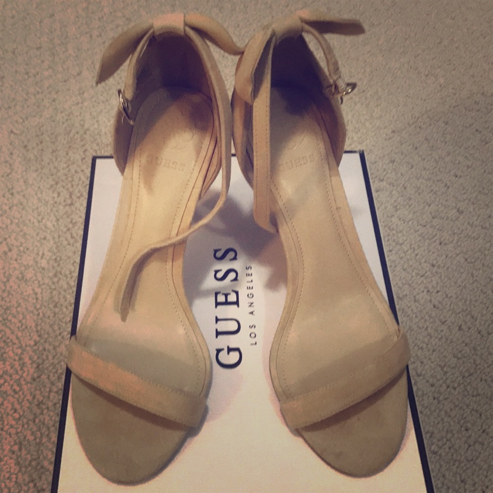 Guess Suede Nude Pumps